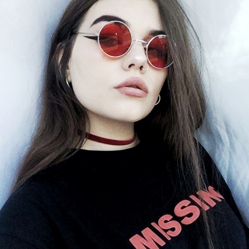 Emberelle West | Denny Retro Sunglasses in Red